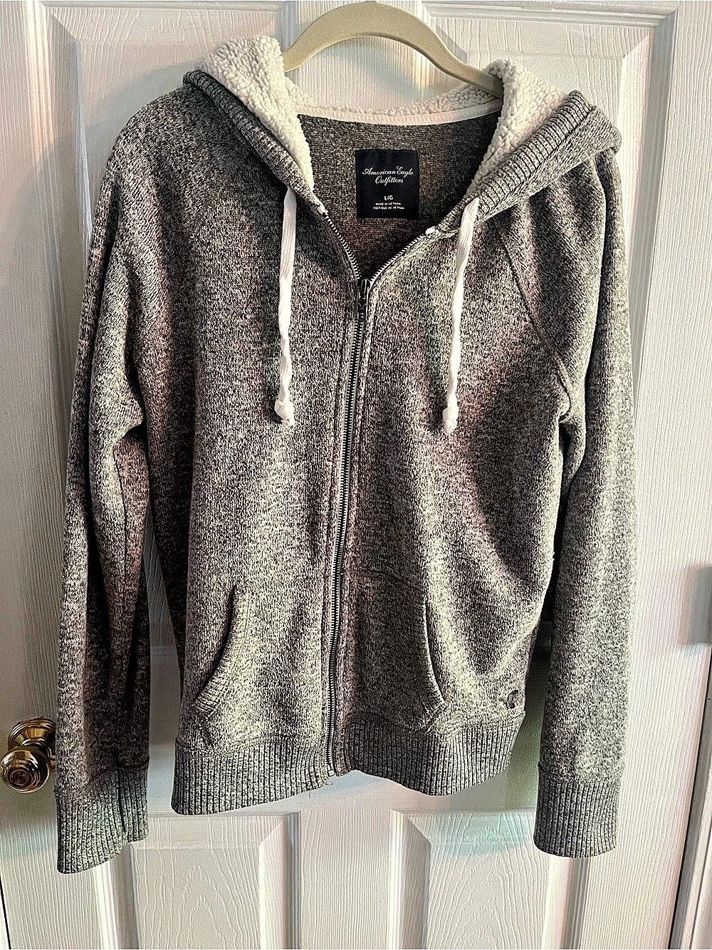 American Eagle Outfitters Gray Sherpa Hooded Cardigan Size Large Like New